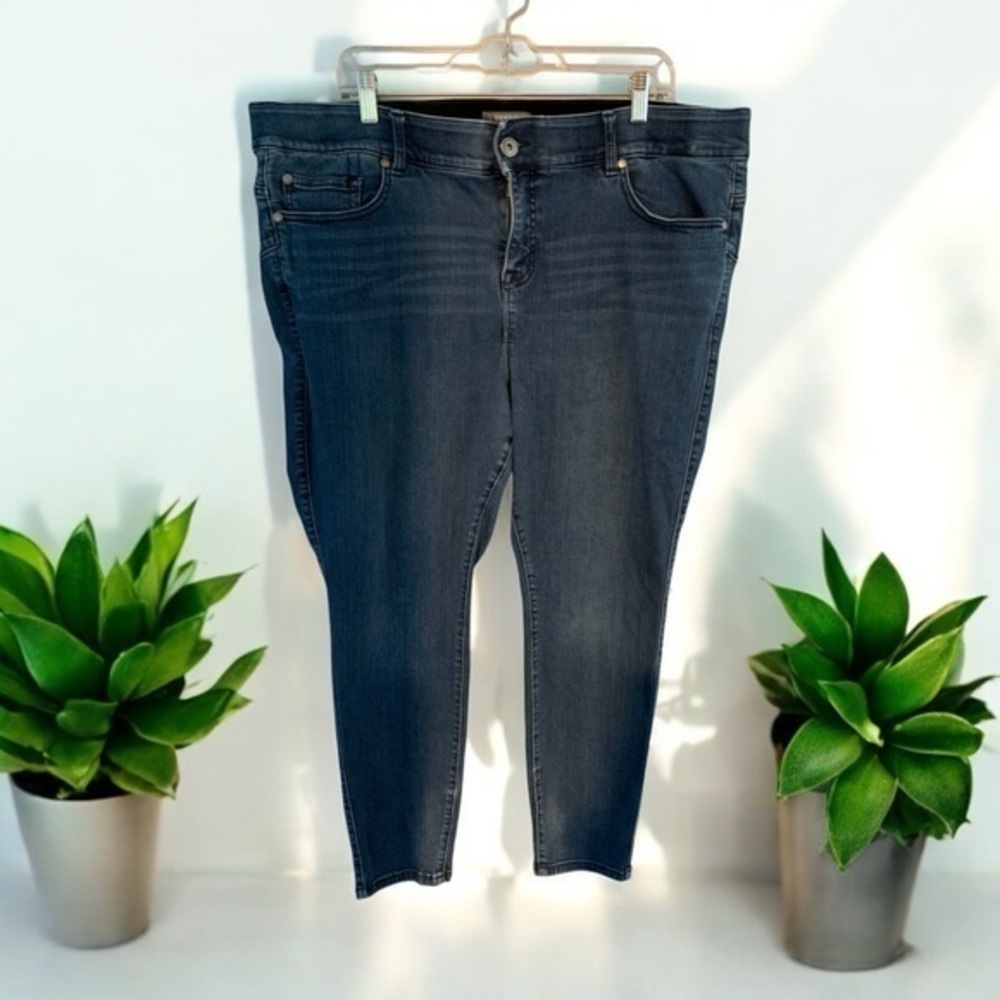 Torrid Shelly skinny jeans women’s‎ size 22S premium stretch